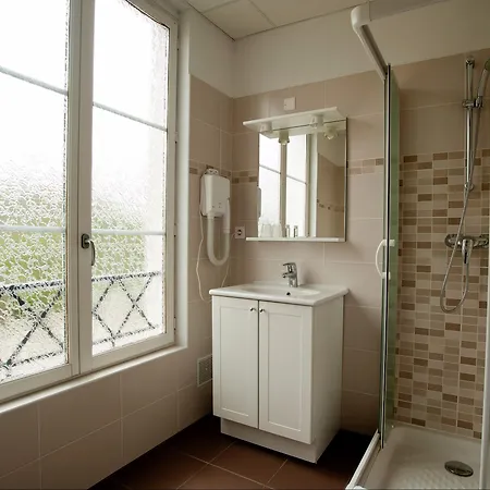 Hotel Logis Beaudon Pierrefonds