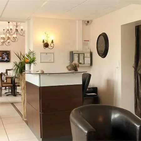 Logis Beaudon מלון 3*