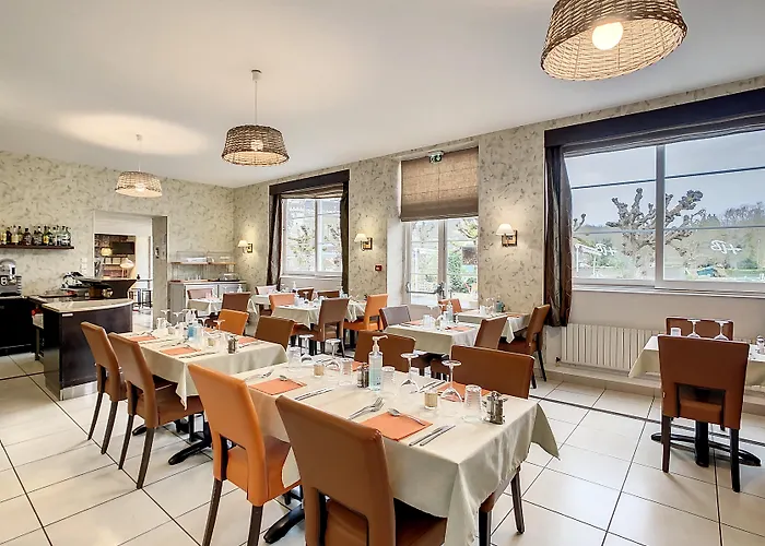 Hotel Logis Beaudon Pierrefonds